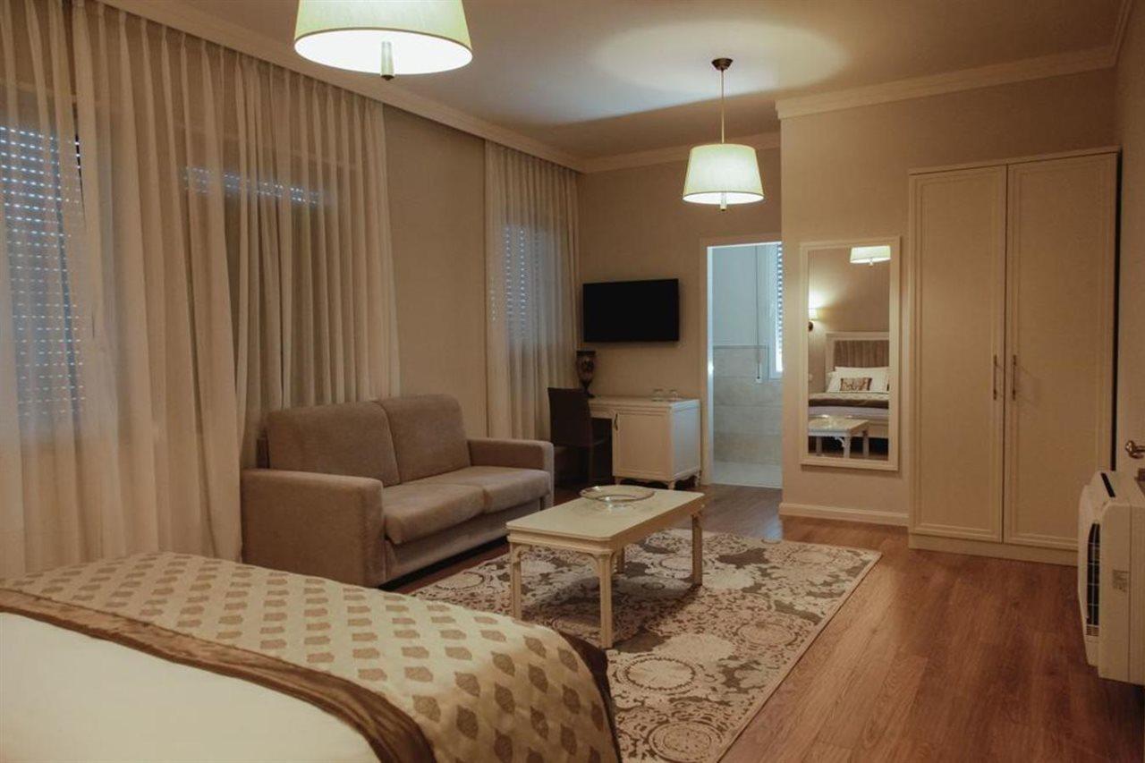 แอมฟิเทียตรี บูติก โฮเทล เดอร์เรส Hotel ดูร์เรส ภายนอก รูปภาพ