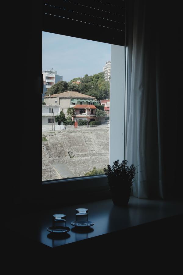 แอมฟิเทียตรี บูติก โฮเทล เดอร์เรส Hotel ดูร์เรส ภายนอก รูปภาพ