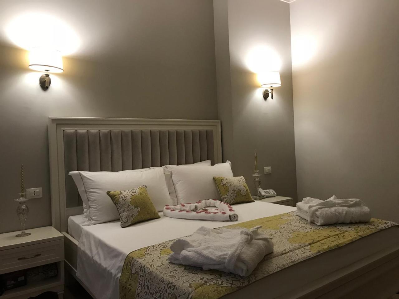 แอมฟิเทียตรี บูติก โฮเทล เดอร์เรส Hotel ดูร์เรส ภายนอก รูปภาพ